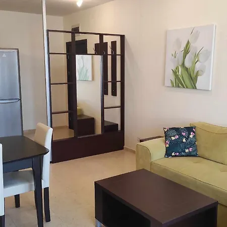 Garden Of Eden Sea And Pool View Апартаменты *