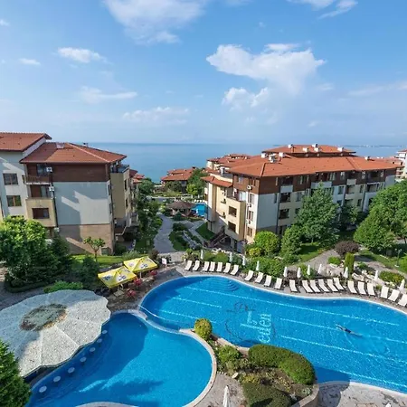 Апартаменты Garden Of Eden Sea And Pool View