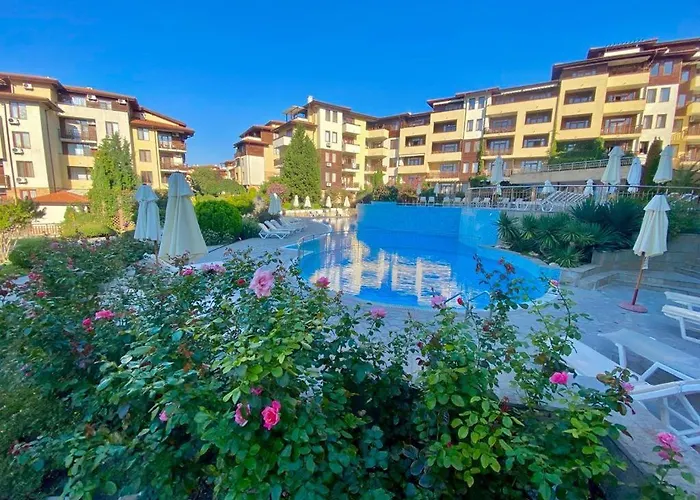 Garden Of Eden Sea And Pool View *