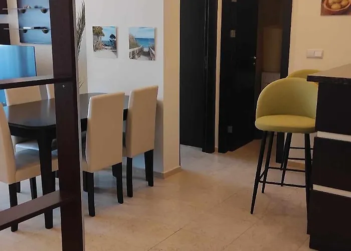 Апартамент Garden Of Eden Sea And Pool View Свети Влас